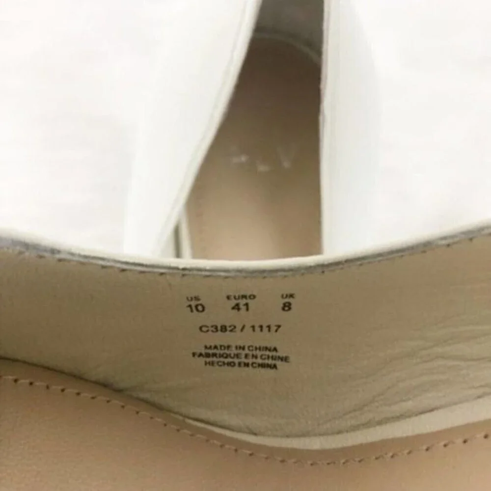 POUR LA VICTOIRE Celeste Pointed Toe Leather Pump